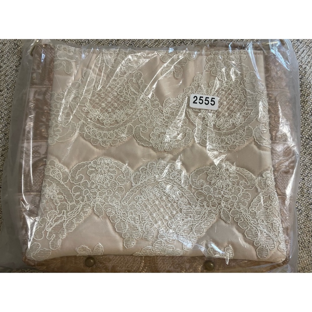 Hand Crafted Boho and Lace Neutral Colors Crossbody Purse NEW - Picture 10 of 10